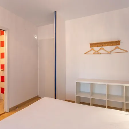 - Gentiane B&B 2*